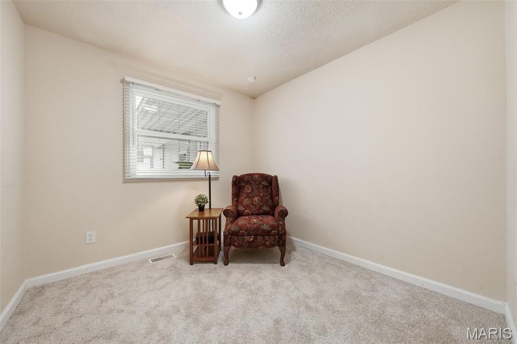 27 Michelle Lane Property Photo 19