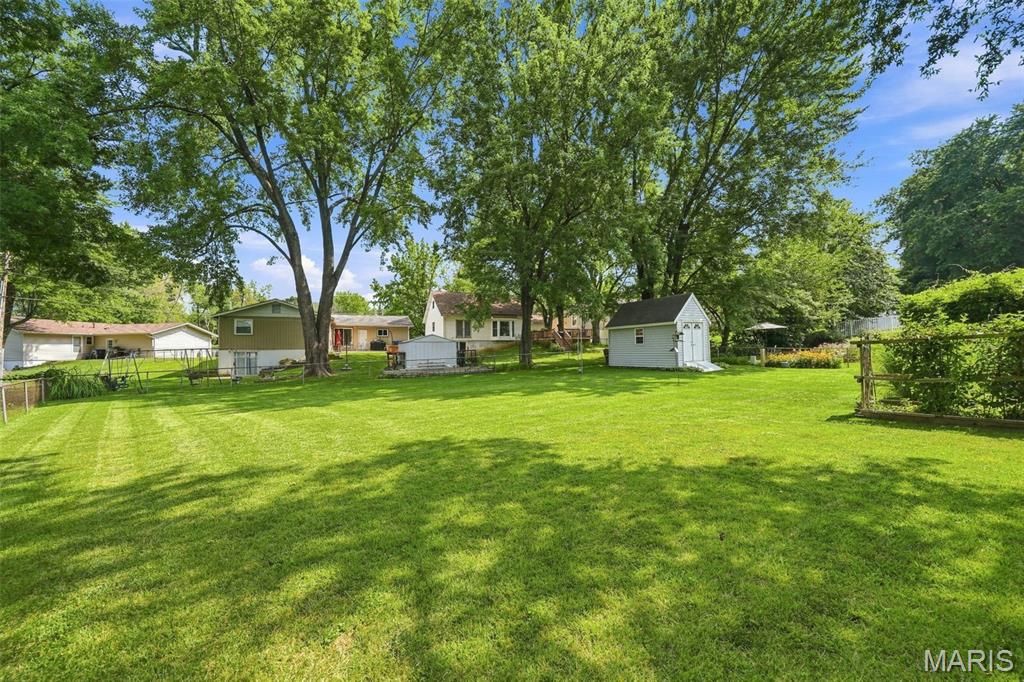 27 Michelle Lane Property Photo 31