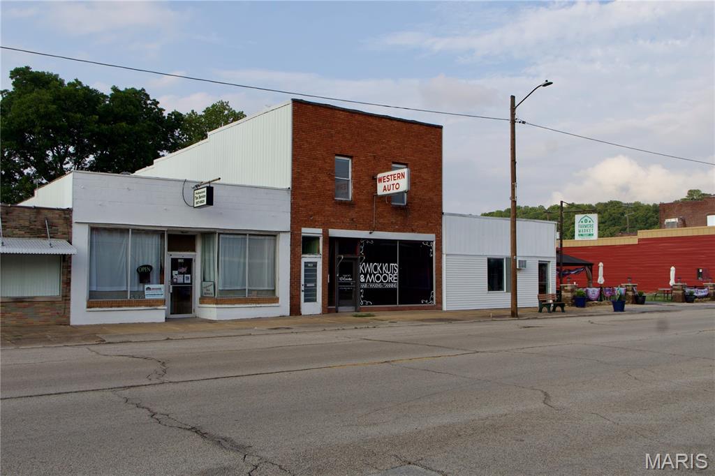 133 W Yoakum Avenue Property Photo 1