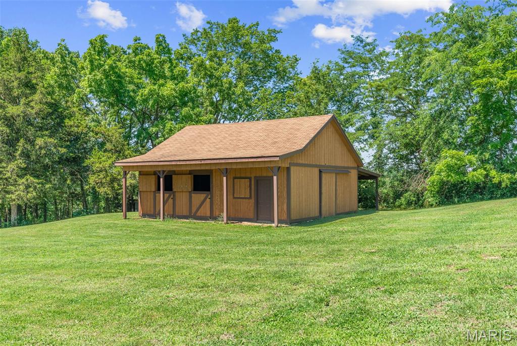 7024 Highway 100 Property Photo 2