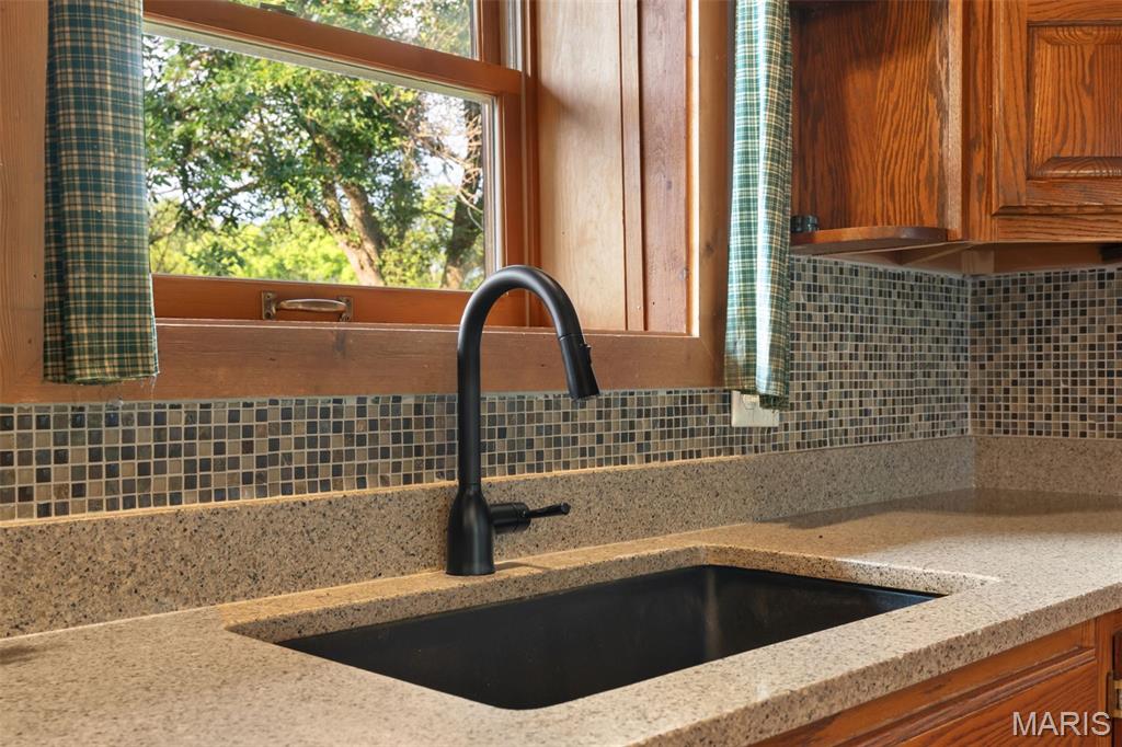 7024 Highway 100 Property Photo 18