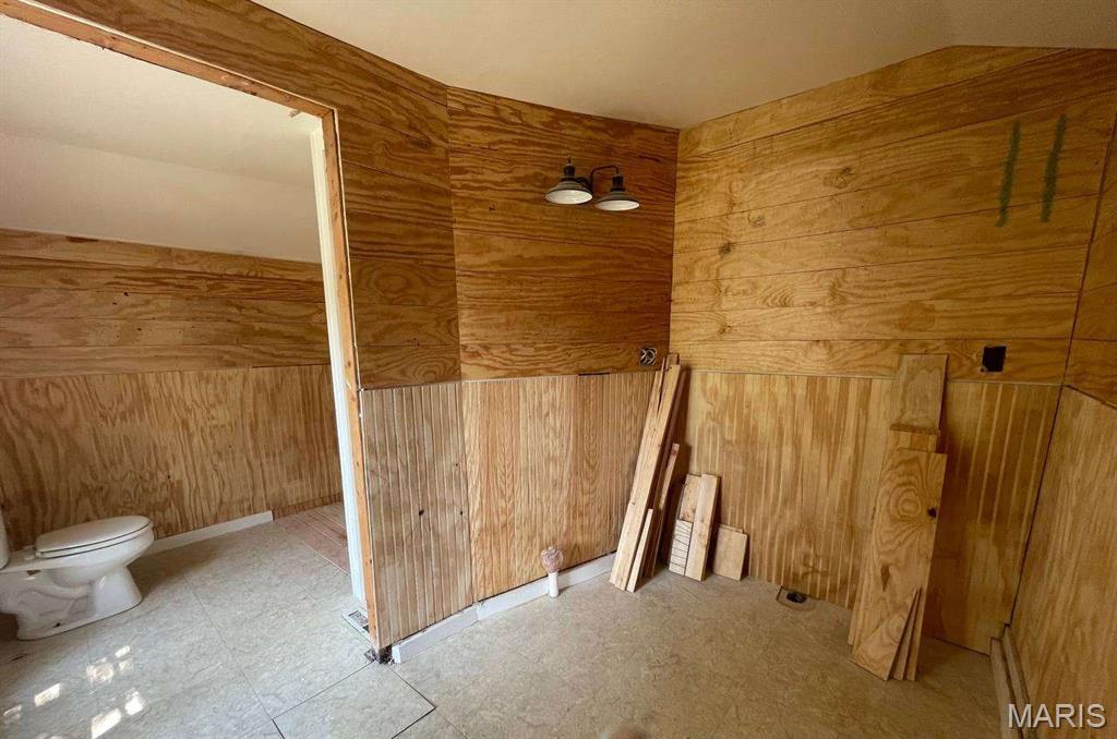 206 Howard Street Property Photo 8