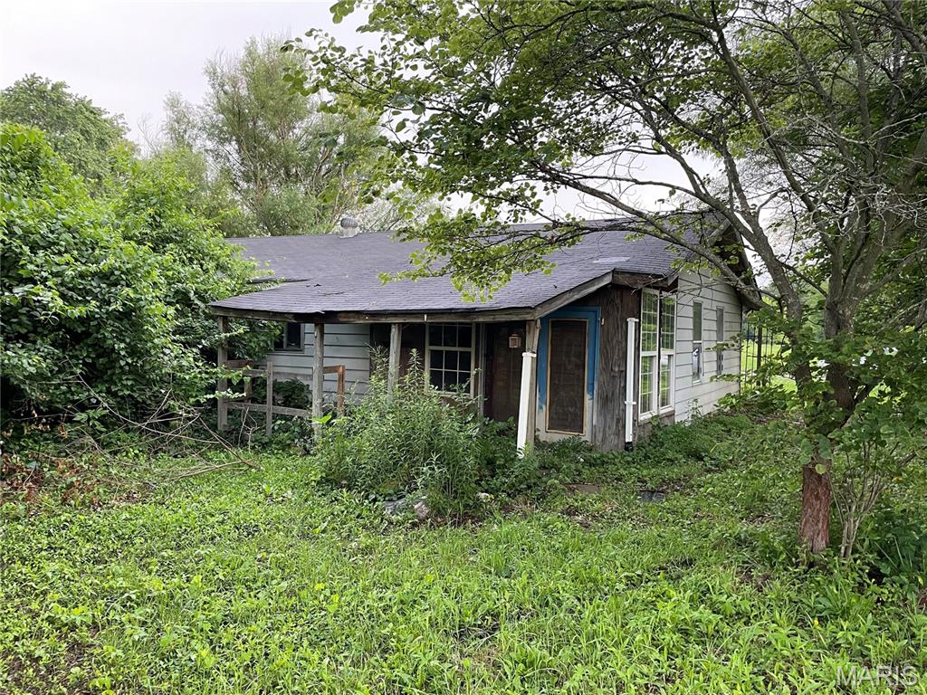 638 Apache Drive Property Photo 2