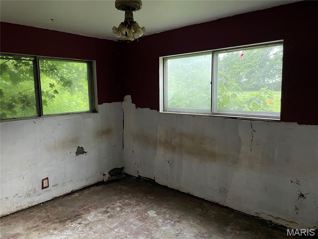 638 Apache Drive Property Photo 8