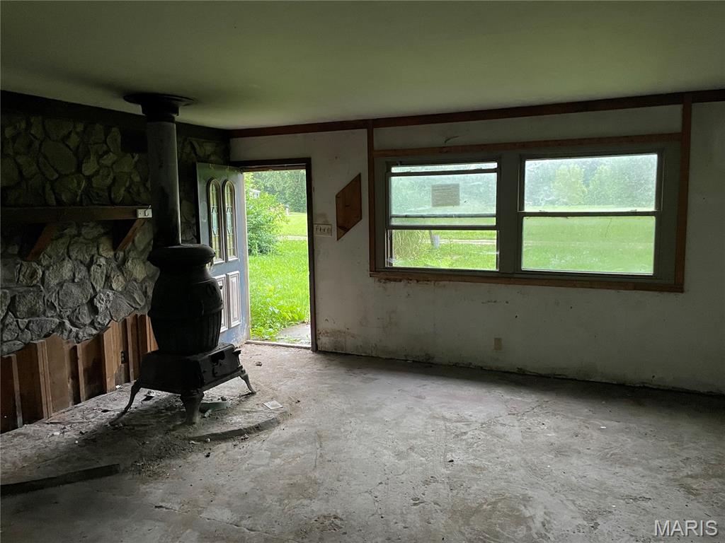 638 Apache Drive Property Photo 10