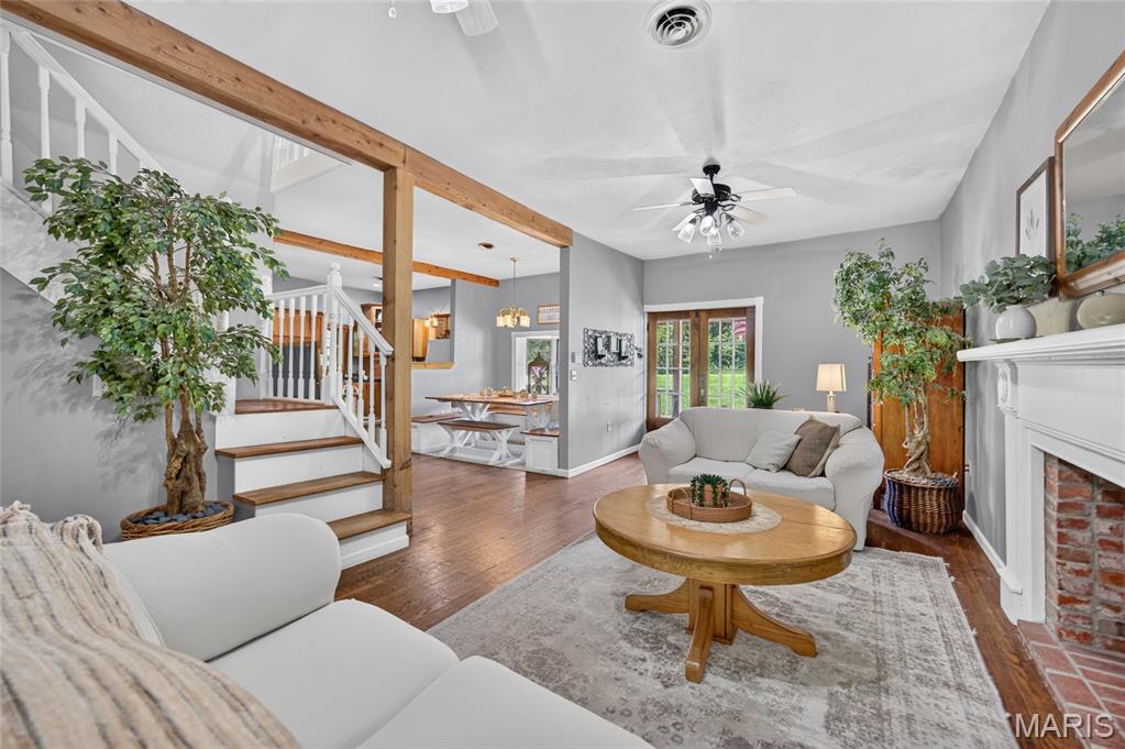 11126 Highway Z Property Photo 3
