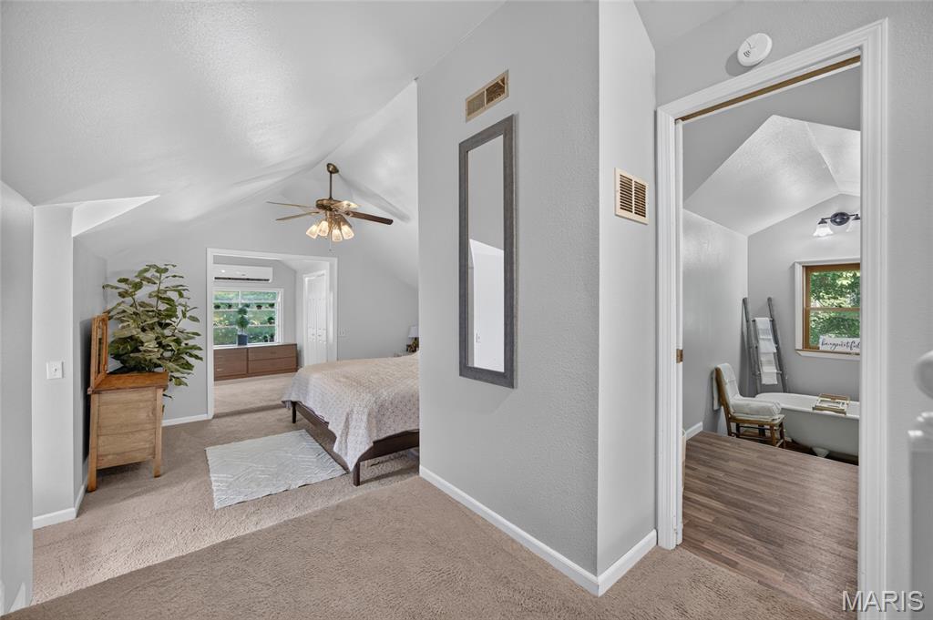 11126 Highway Z Property Photo 6
