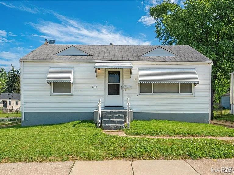 8143 Airport Road Property Photo 1