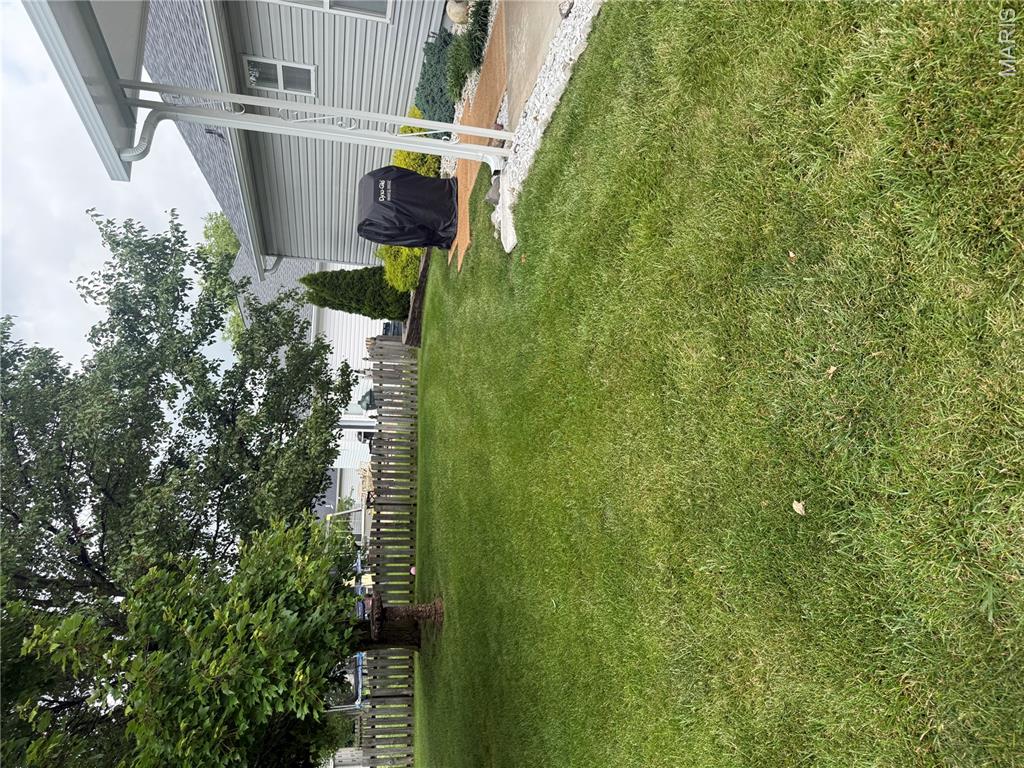 1167 Sweeping Oaks Drive Property Photo 2