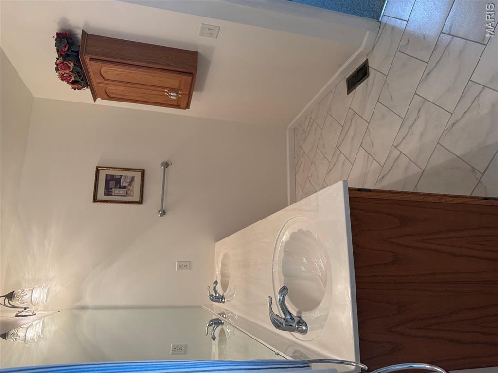 1167 Sweeping Oaks Drive Property Photo 8