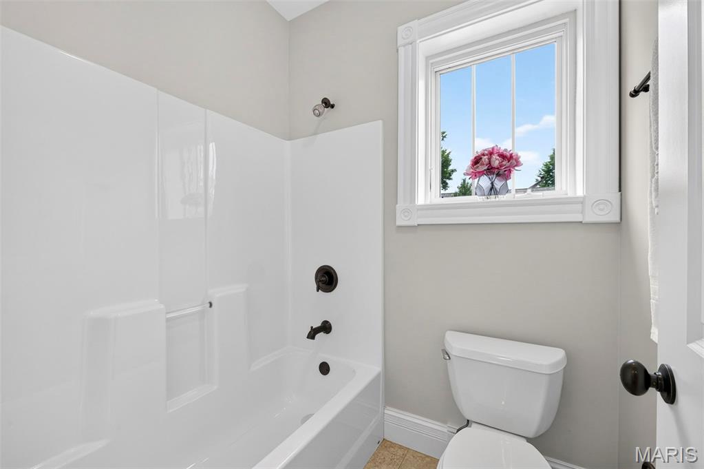 407 E Argonne Drive Property Photo 30