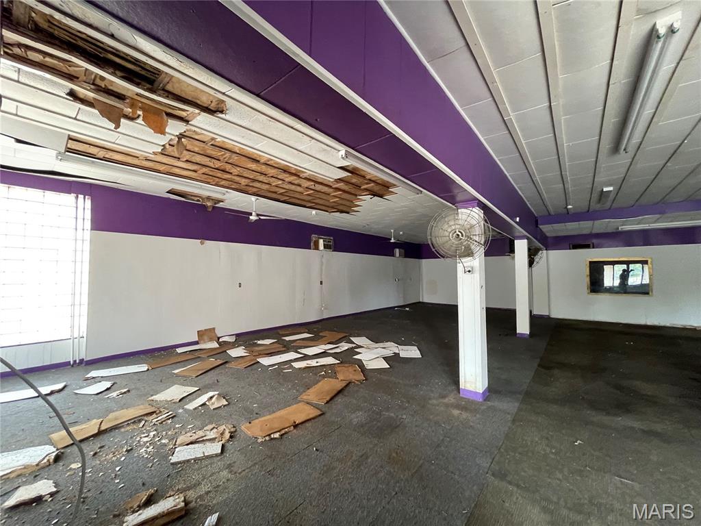 7427 S Broadway Property Photo 9