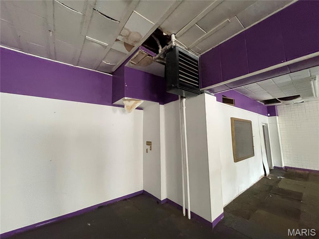 7427 S Broadway Property Photo 12