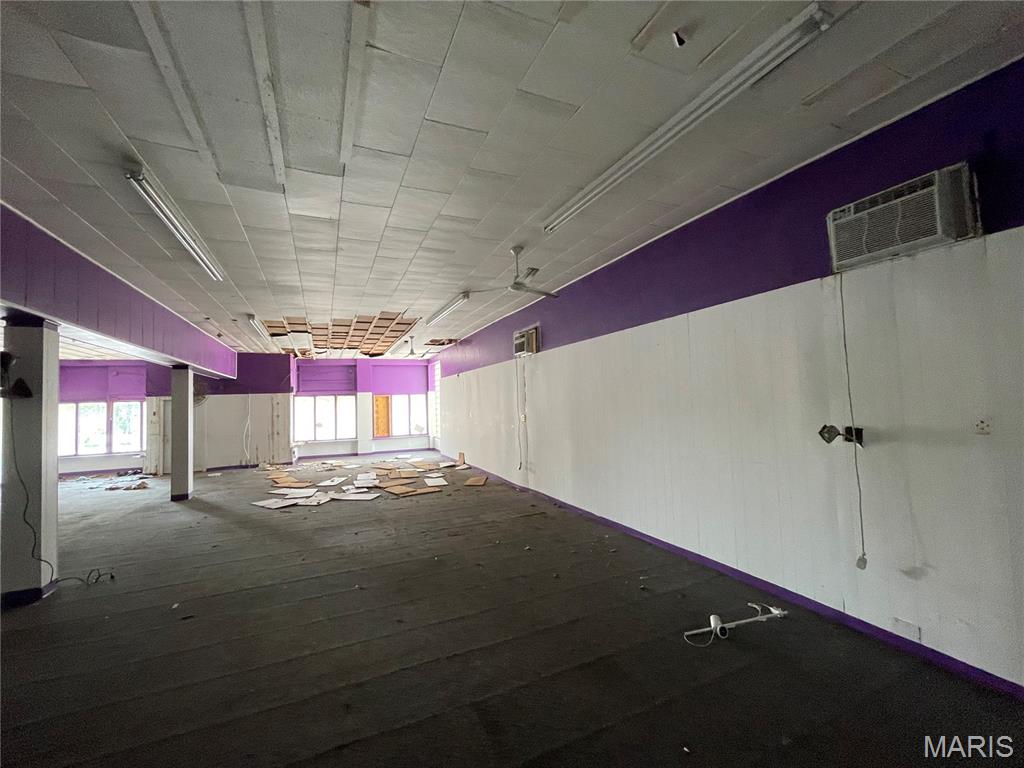 7427 S Broadway Property Photo 13