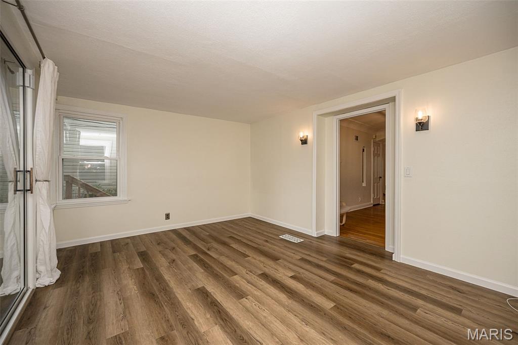 8719 White Avenue Property Photo 18