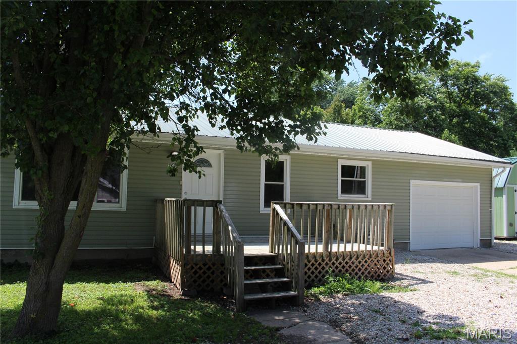 207 Morgan Street Property Photo 2
