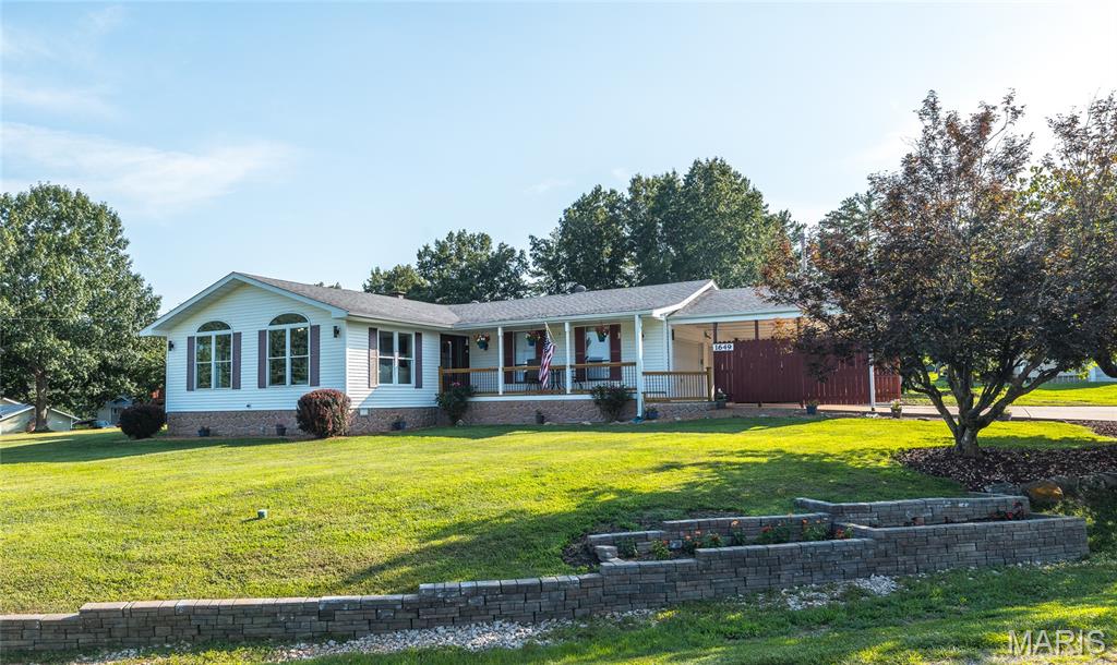 1649 Lakeshore Drive Property Photo 1