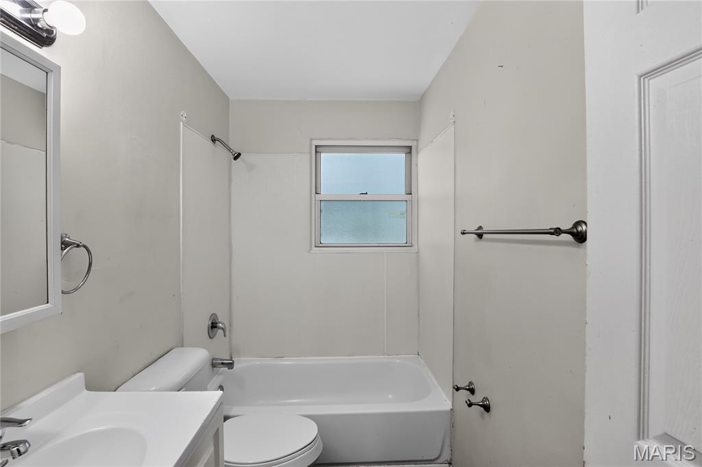 10320 Varnum Drive Property Photo 16