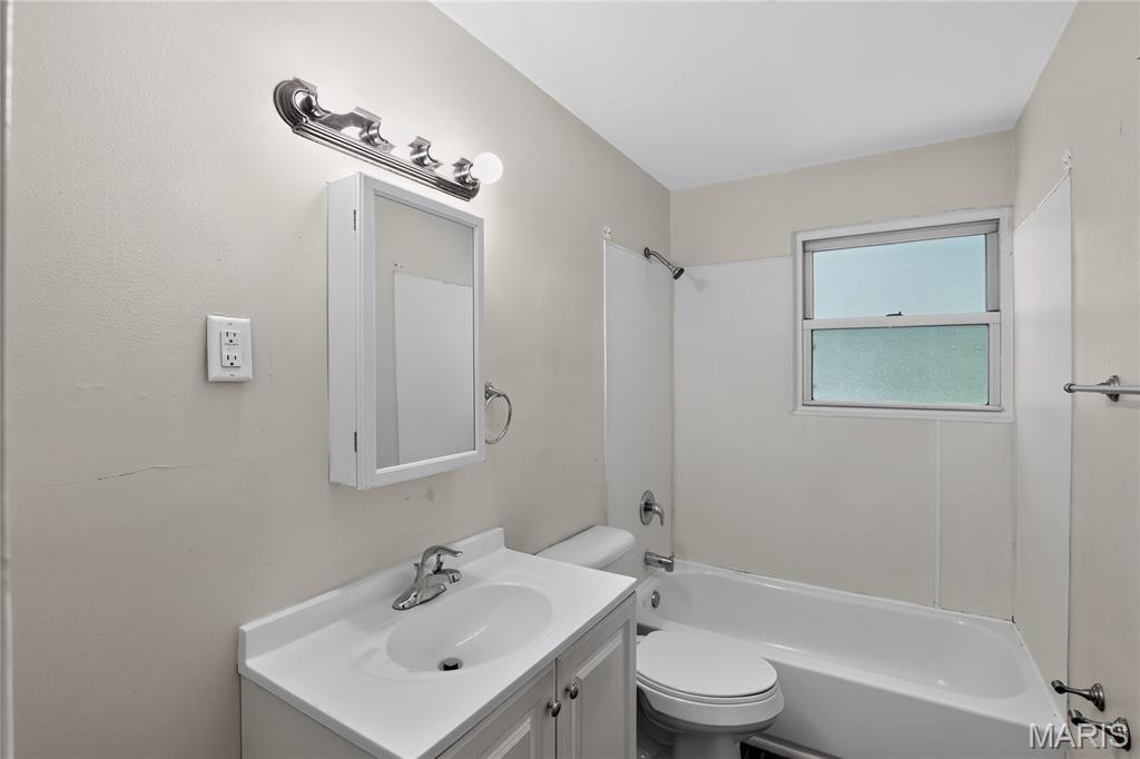 10320 Varnum Drive Property Photo 17