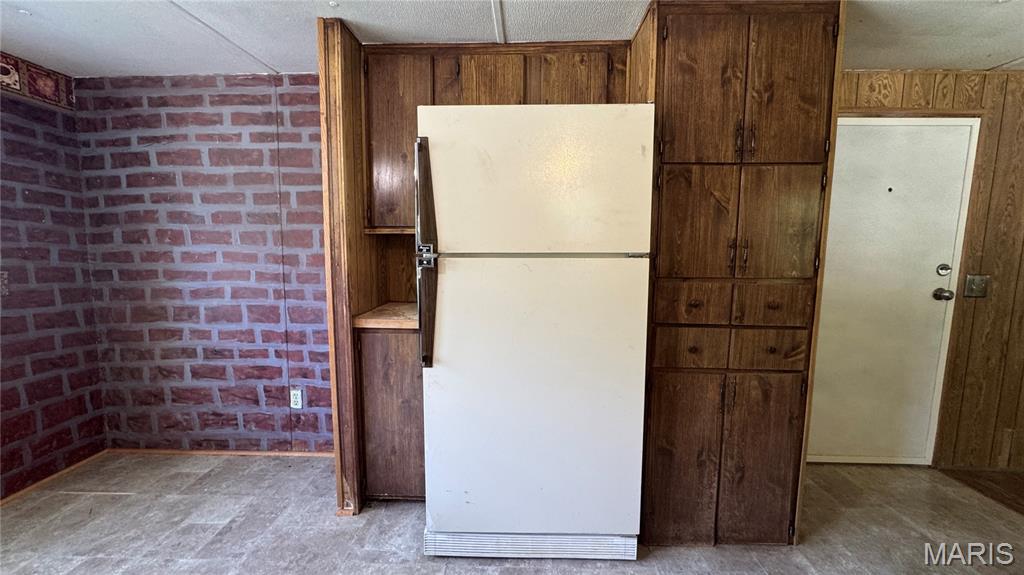 26175 N Carol Street Property Photo 5