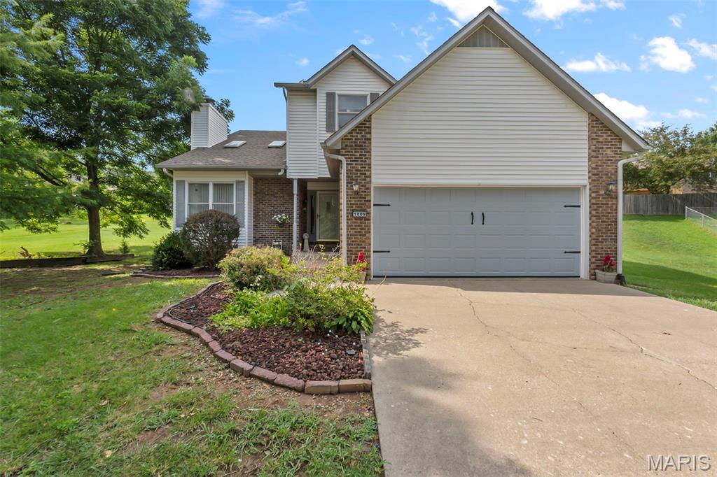 1009 Dearmore Court Property Photo 1