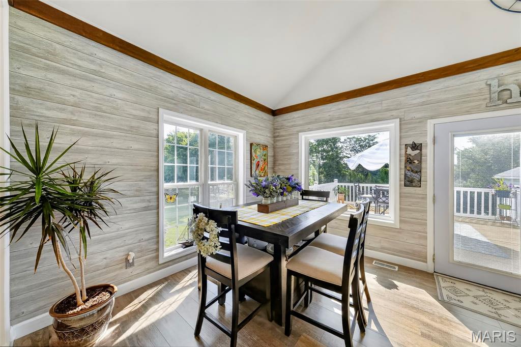 224 Bennington Drive Property Photo 18