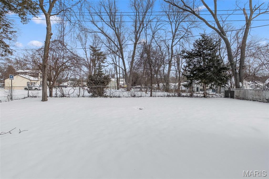 8433 1st Street Property Photo 23