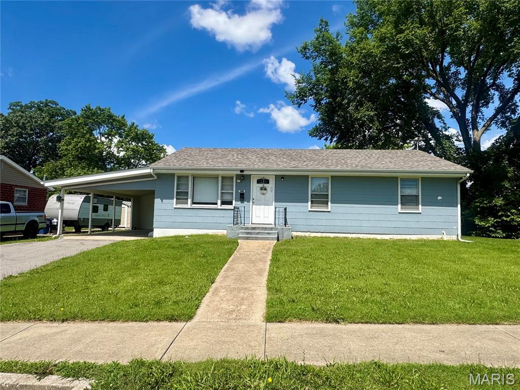 607 Steinhagen Road Property Photo 1