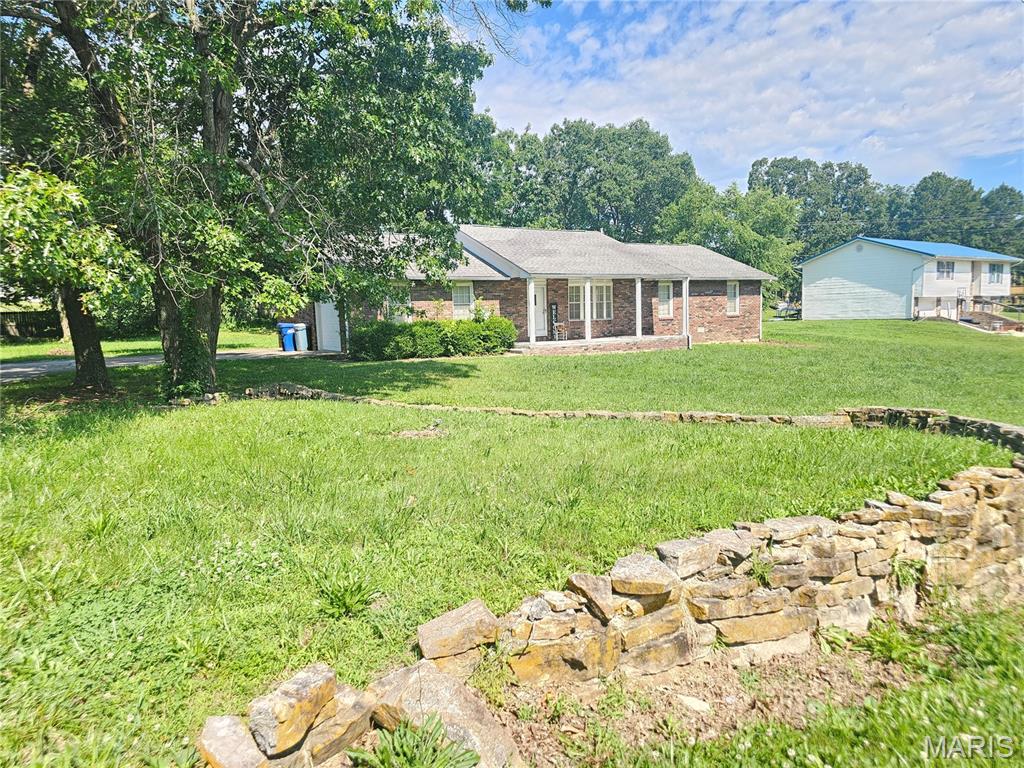 302 Angel Lane Property Photo 4