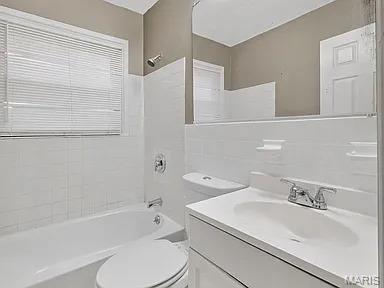 26041432 Property Photo 19