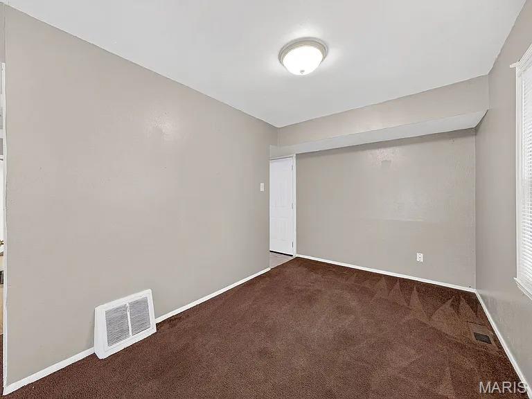 26041432 Property Photo 22