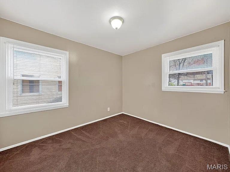 26041432 Property Photo 23