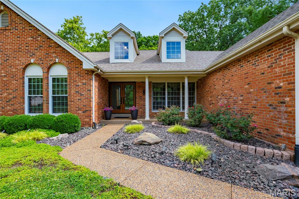 261 Turnberry Place Drive Property Photo 3
