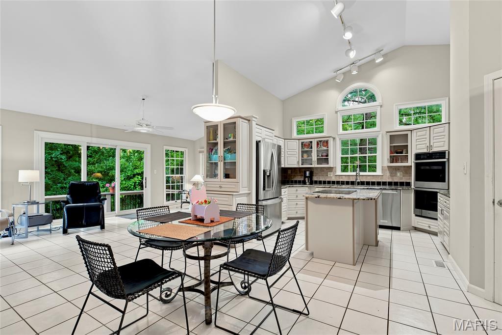 261 Turnberry Place Drive Property Photo 11