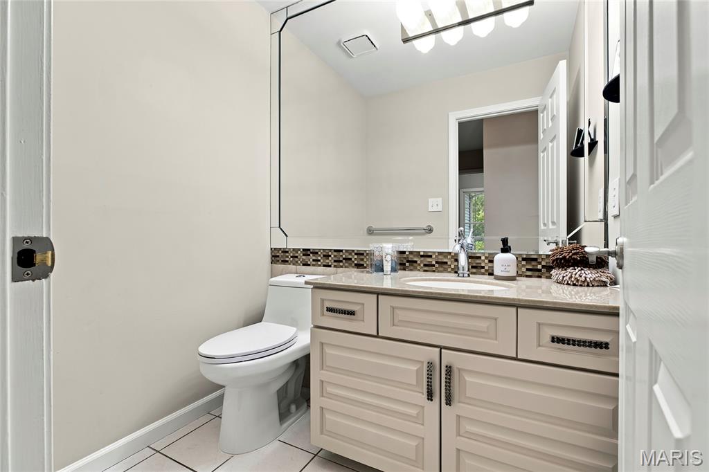261 Turnberry Place Drive Property Photo 16
