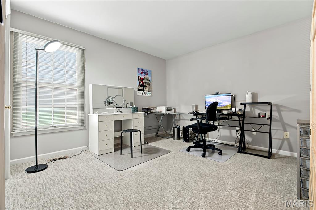 261 Turnberry Place Drive Property Photo 25