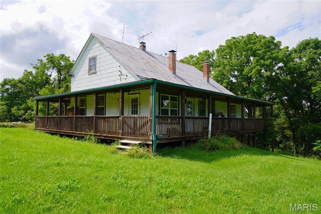 1971 Epple Road Property Photo 3