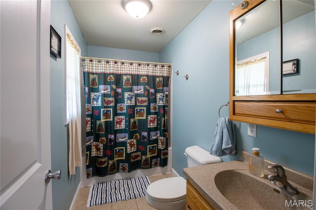 880 Main Street Property Photo 10