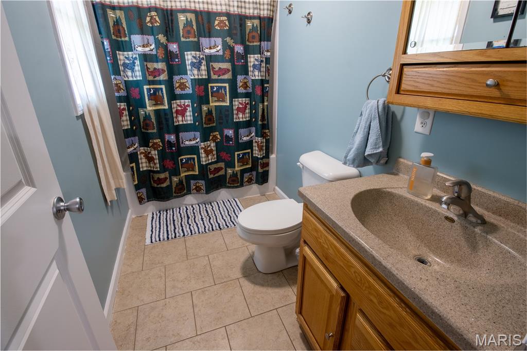 880 Main Street Property Photo 11