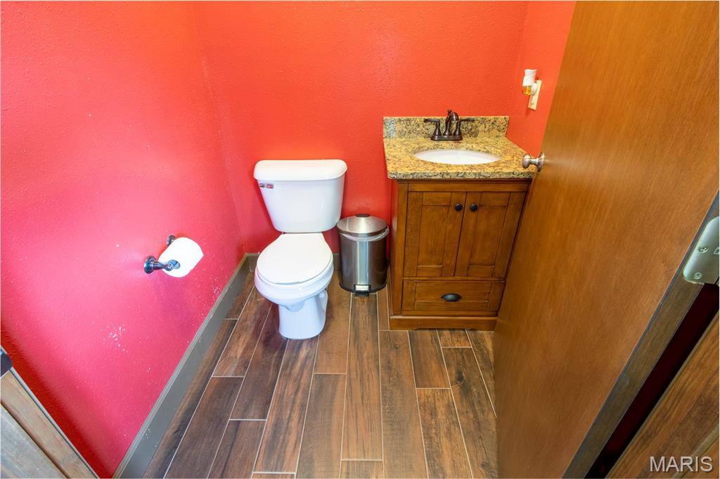 880 Main Street Property Photo 17