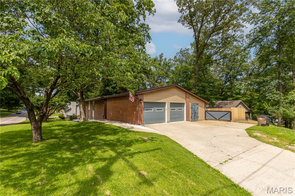 1700 Bertling Street Property Photo 1