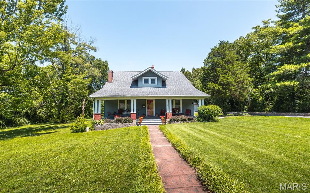 909 W Spencer Street Property Photo 1