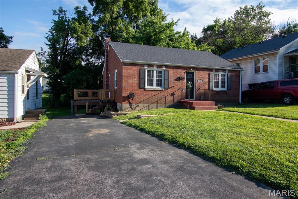 3711 Aberdeen Avenue Property Photo 3