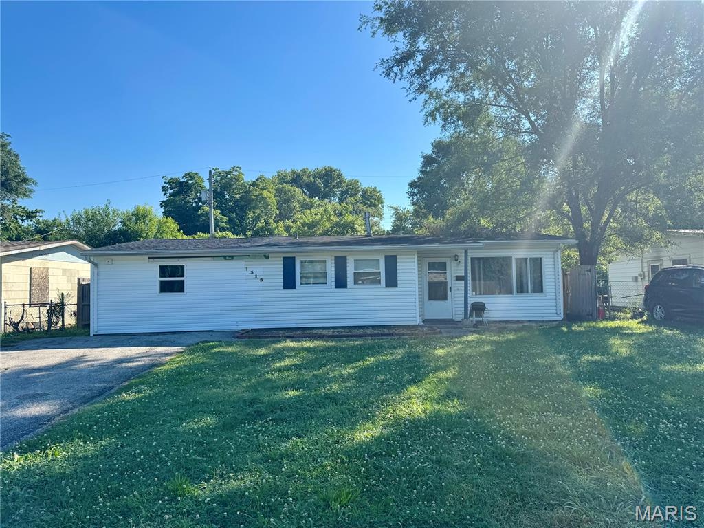 1315 Saint Stephens Drive Property Photo 1