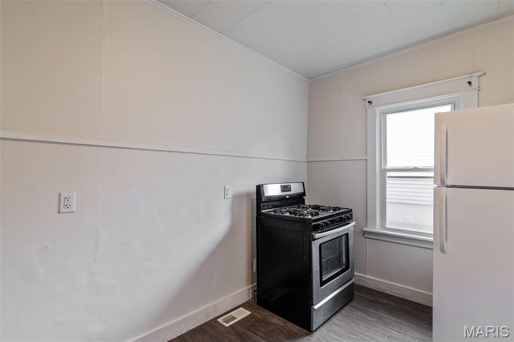 6546 Joseph Avenue Property Photo 9