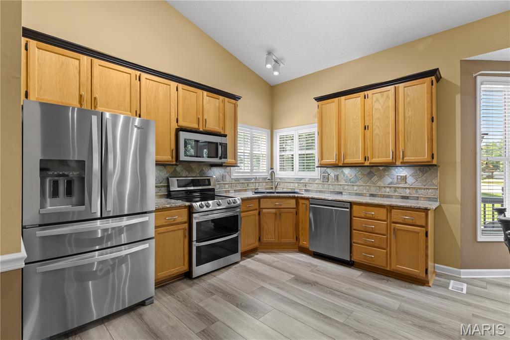 1404 Devonshire County Drive Property Photo 9