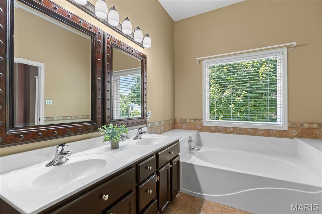 1404 Devonshire County Drive Property Photo 13