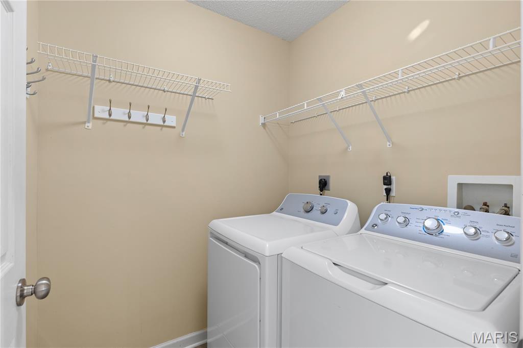 1404 Devonshire County Drive Property Photo 18