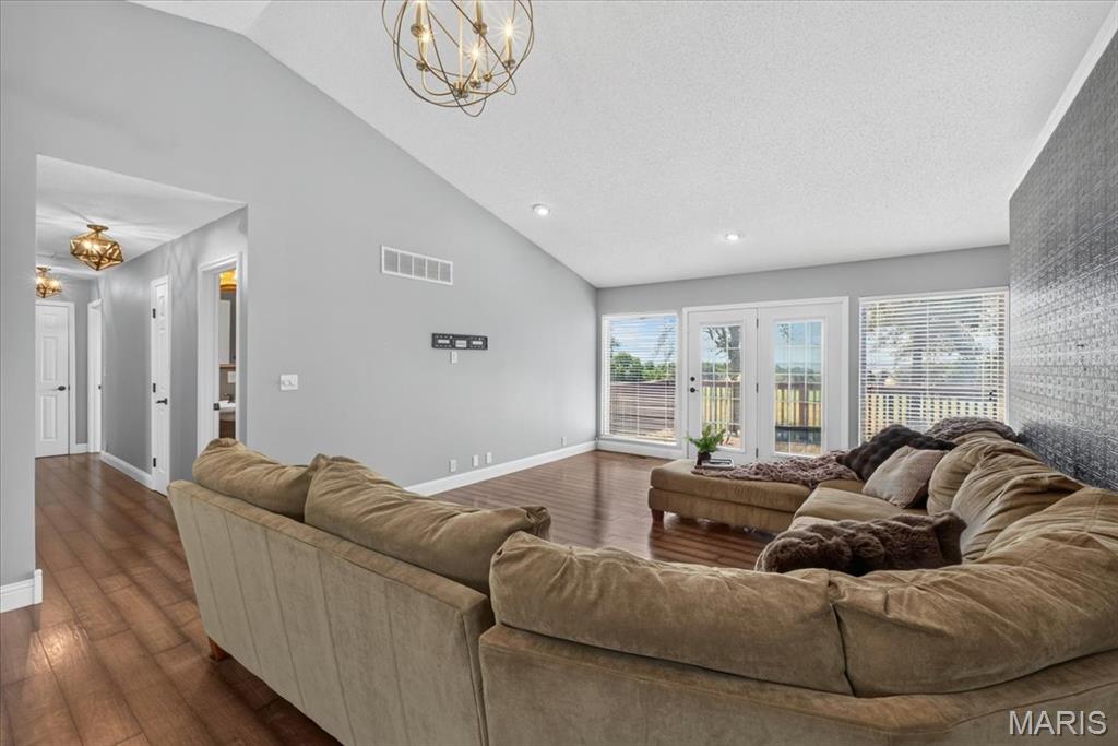 21610 Westview Road Property Photo 4