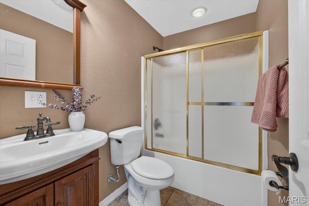 21610 Westview Road Property Photo 9